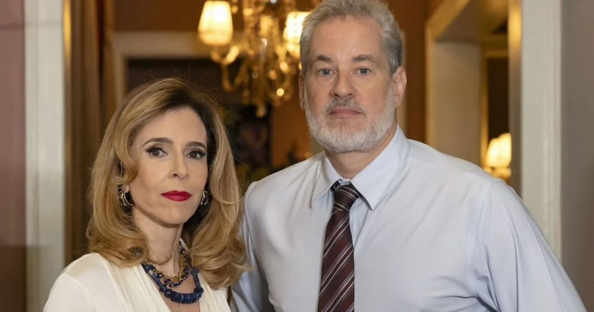 Quem Ama Cuida: Carmita coloca Ademir para dormir debaixo do seu teto