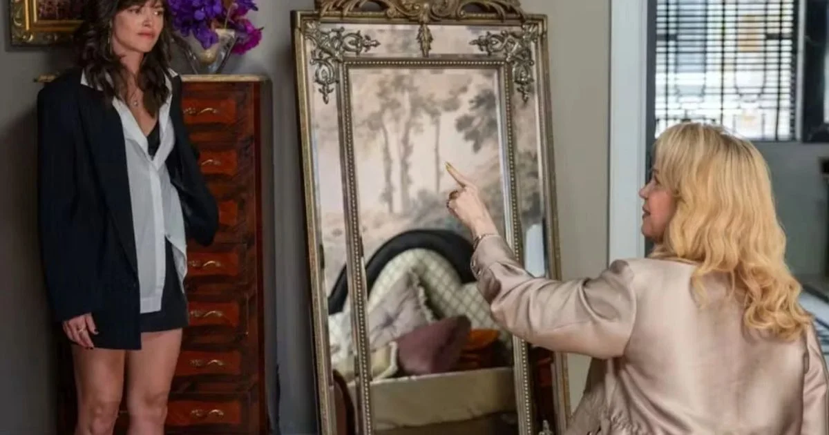 Quem Ama Cuida: Pilar senta um tapa bem dado na cara de Ingrid