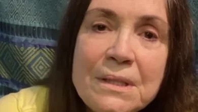 Regina Duarte reflete sobre passagem na política e volta aos palcos com a filha