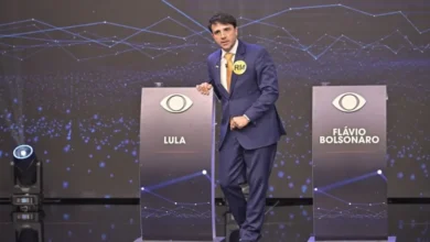 Renan Santos faz críticas a Lula e a parte de seus eleitores durante debate