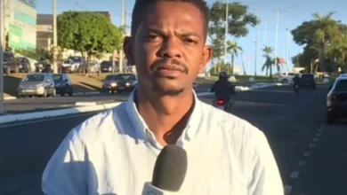 Repórter da Globo leva susto durante gravação após manobra de carro
