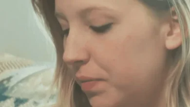 Sozinha com o bebê, mulher vive momento de tensão ao perceber tentativa de invasão