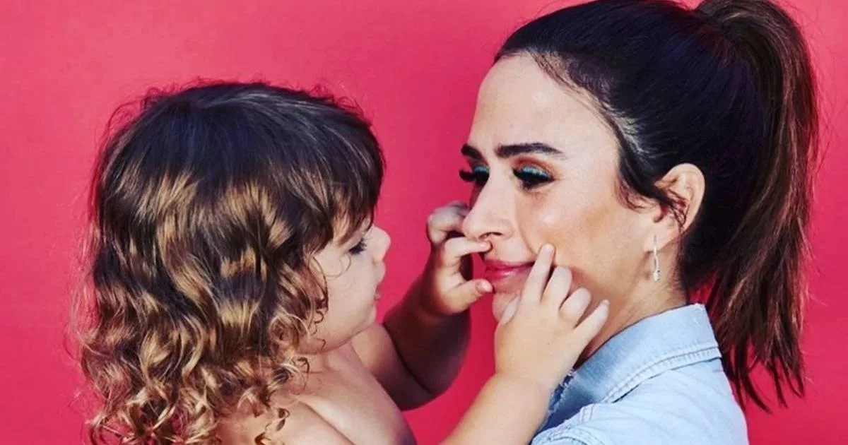 Tata Werneck explica por que decidiu preservar Clara Maria nas redes sociais