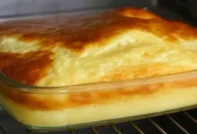 Tem banana, ovo e aveia em casa? Então você precisa experimentar essa receita fácil que fica pronta rapidinho!