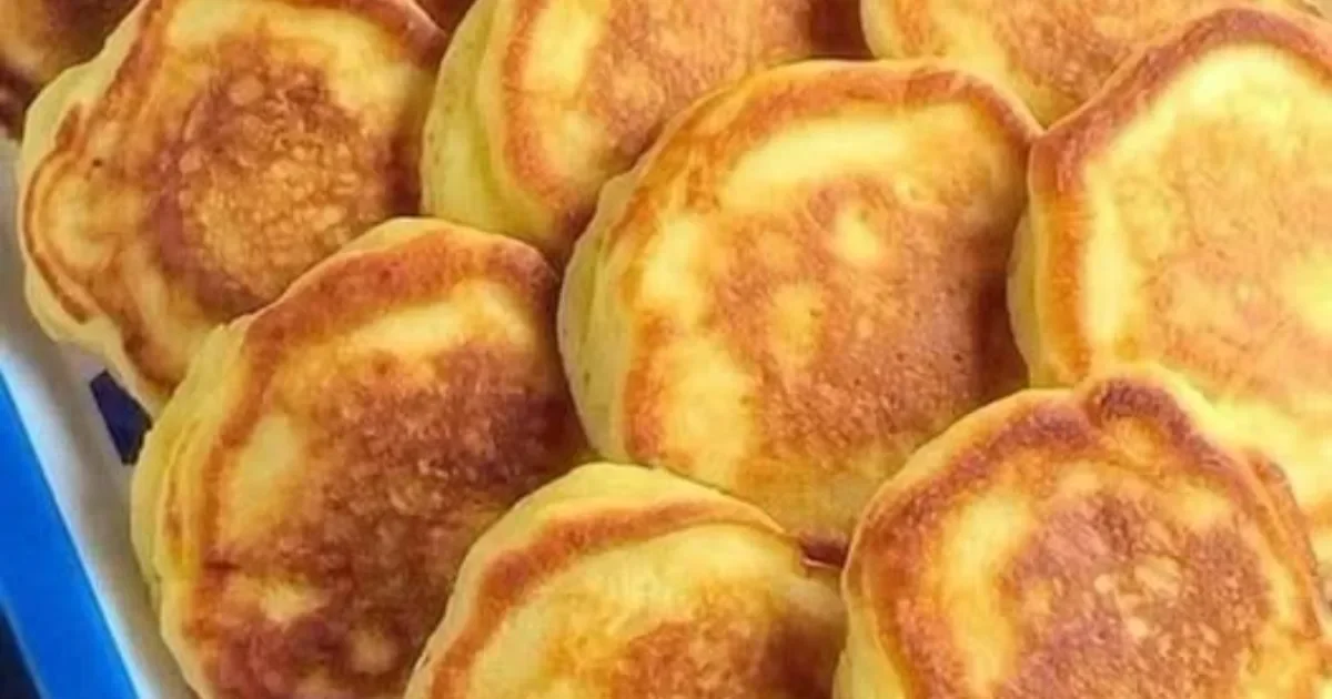 Tem farinha, leite e ovos em casa? Faça essa massinha rápida na frigideira e descubra um lanche simples que conquista na primeira mordida