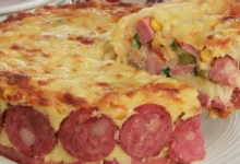 Torta de calabresa cremosa: uma receita de forno com massa macia e recheio cheio de sabor