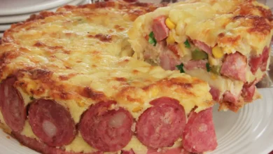 Torta de calabresa cremosa: uma receita de forno com massa macia e recheio cheio de sabor