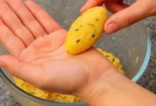 Transforme o arroz de ontem nesse bolinho sequinho e dourado