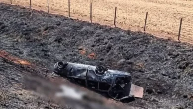 Três pessoas morrem após carro capotar e pegar fogo na GO-568