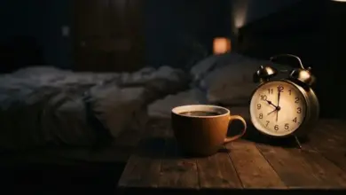 7 alimentos que você deve evitar antes de dormir, segundo especialistas em sono