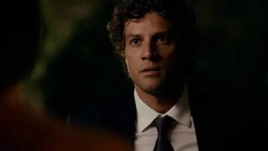 Adélia mente para Pedro e guarda segredo que pode mudar a história de Adriana