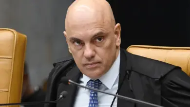 Advogados voltam ao STF e pedem afastamento e prisão preventiva de Alexandre de Moraes