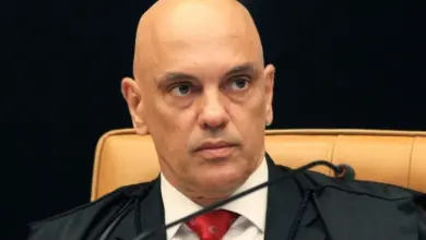 Alexandre de Moraes tem noite de ‘pai do noivo’ em casamento do filho