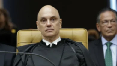Alexandre pede ao presidente do STF investigação sobre André Mendonça