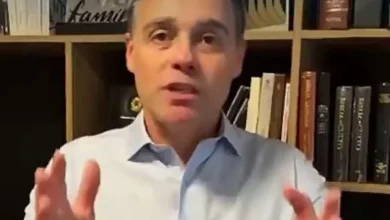 André Mendonça divulga mensagem, agradece orações e cita apoio da família em meio à crise no STF
