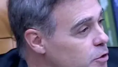 Após impasse técnico, André Mendonça passa a analisar íntegra de dados do celular de Daniel Vorcaro