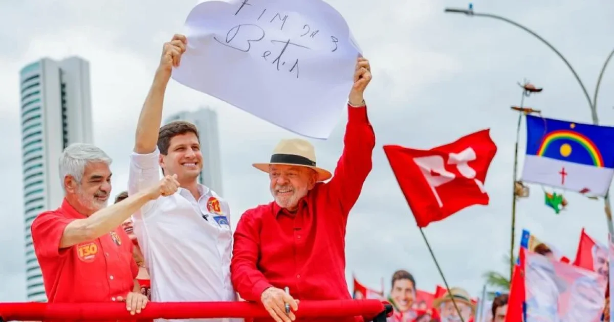 Ataque pesado! Lula mira família Bolsonaro e faz acusação grave ao ligar Clã a Vorcaro