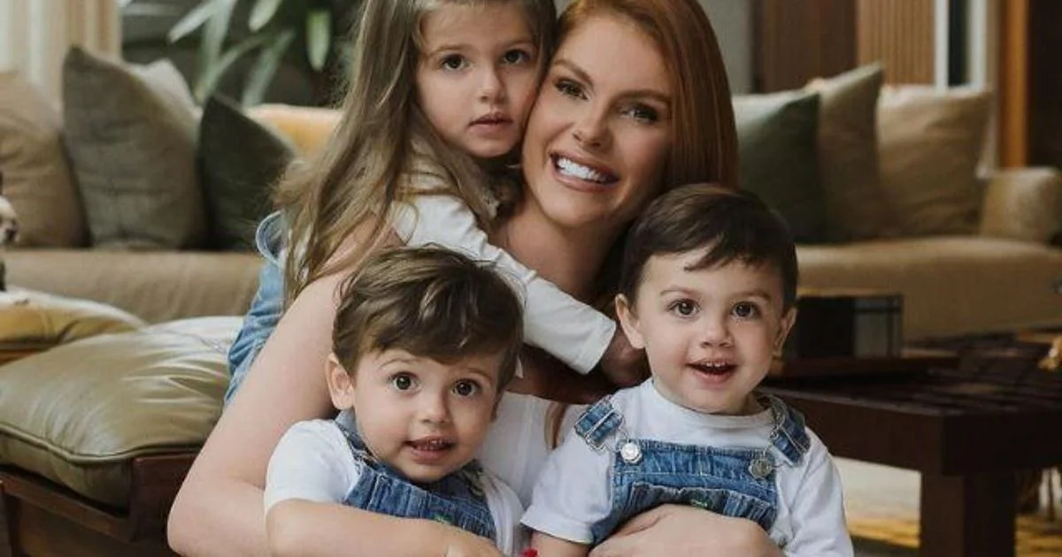 Bárbara Evans desabafa sobre criação da filha e admite estar esgotada