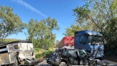 Batida entre caminhonete e caminhão deixa um morto e dois feridos na BR-354