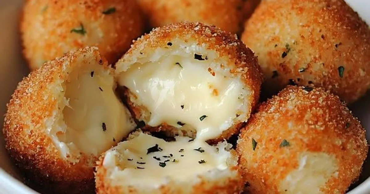 Bolinha de queijo: receita fácil e deliciosa para deixar o lanche ainda mais especial