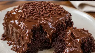 Bolo de Chocolate Rápido: uma receita simples, molhadinha e cheia de sabor
