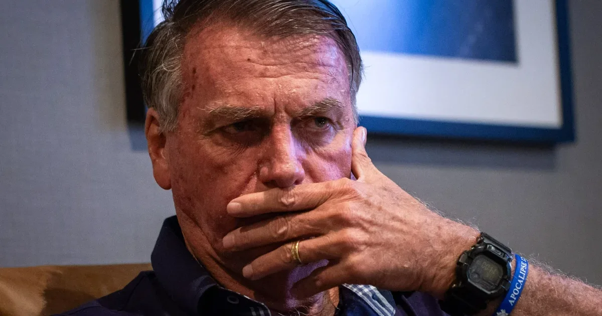 Bolsonaro desiste de pedido no STF para suspender execução da pena; entenda o que muda