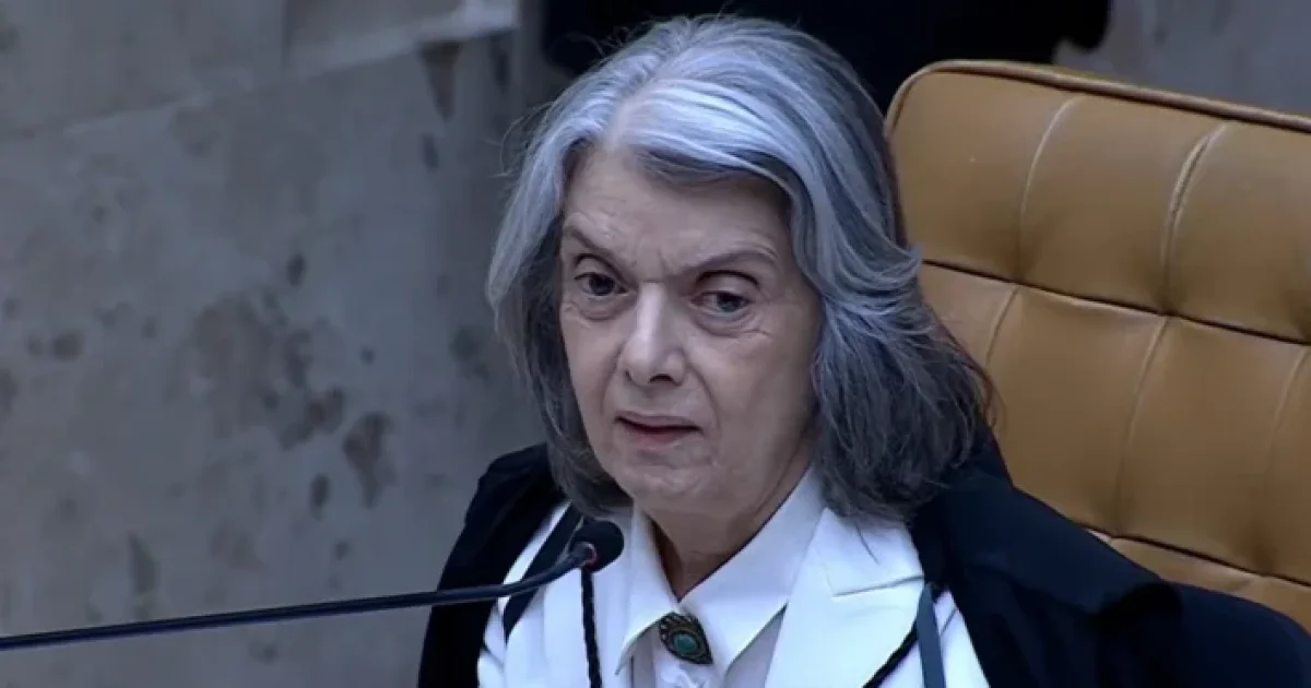 Cármen Lúcia se diz constrangida e faz pedido direto ao povo brasileiro