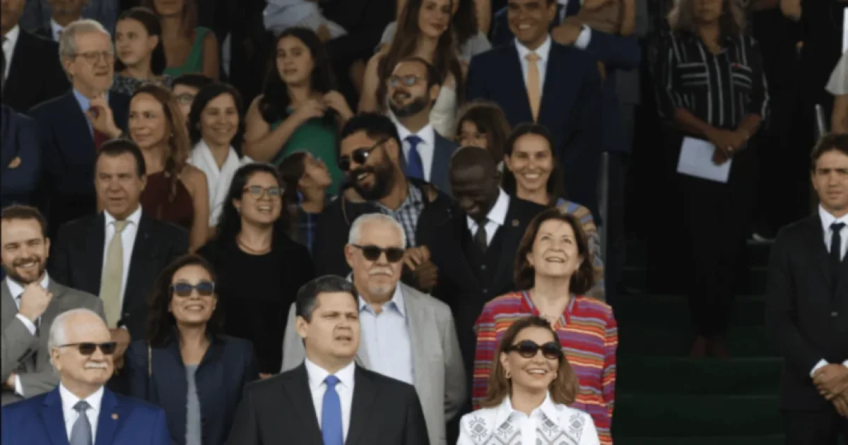 Contratado da Globo, Paulo Vieira marca presença em ato do 7 de Setembro