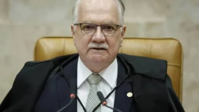 Crise no STF aumenta pressão sobre Fachin às vésperas de julgamento de Moraes