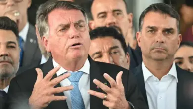 Daniel Vorcaro teria demonstrado preocupação com possível jantar com Jair e Flávio Bolsonaro