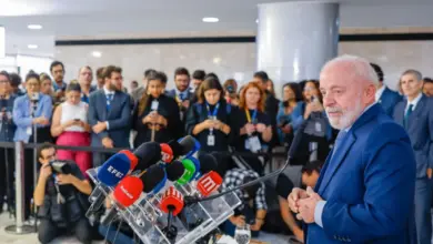 Decisão de Lula às vésperas da eleição movimenta sua campanha