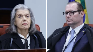 Decisão de Zanin coloca Bolsonaro em situação ainda mais delicada no STF