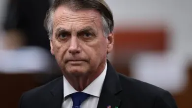 Defesa de Bolsonaro pede a Kassio suspensão da pena de 27 anos