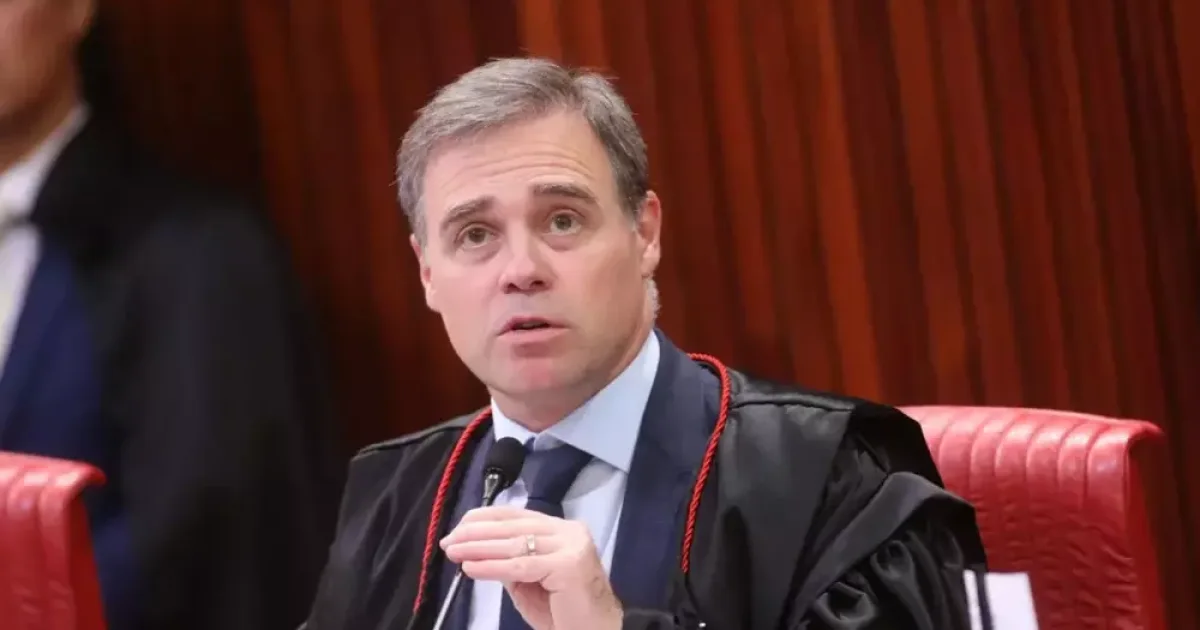 Delegados da PF fazem relato a Mendonça e revelam temor após divulgação de mensagens