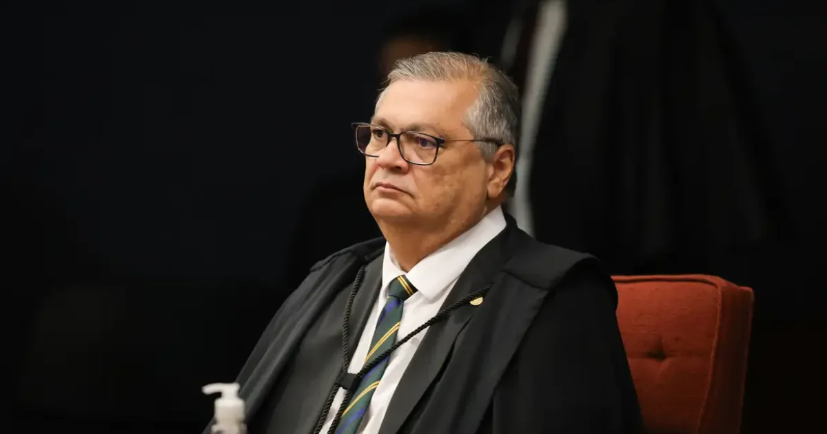 Dino deve devolver relatório sobre Moraes a julgamento após 2º turno, dizem aliados