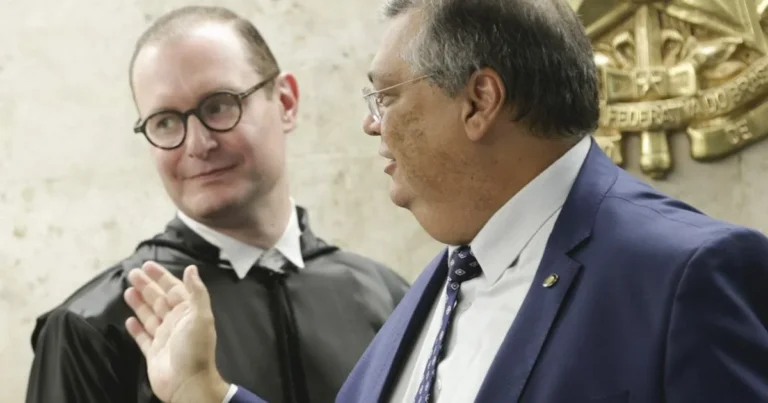 Dino e Zanin tomam posição e desafiam voto de Fachin sobre Moraes e Mendonça