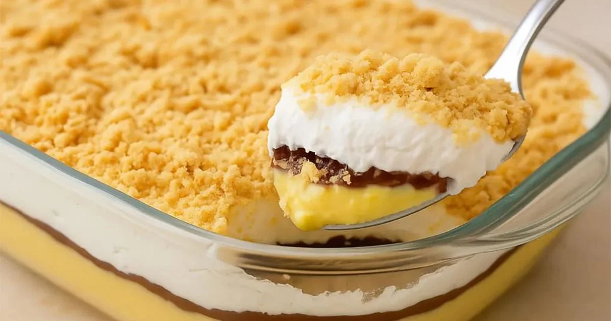Doce da Casa: sobremesa cremosa com bolacha, chocolate e nata