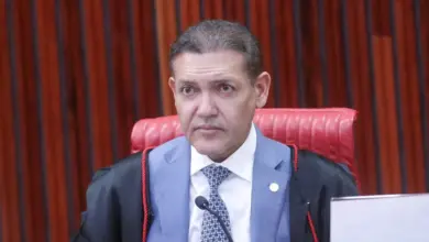 Embate com Dino reacende decisões de Nunes Marques