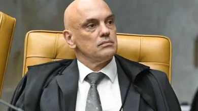 Fachin assume caso, separa processos e prepara STF para decisão sobre Moraes