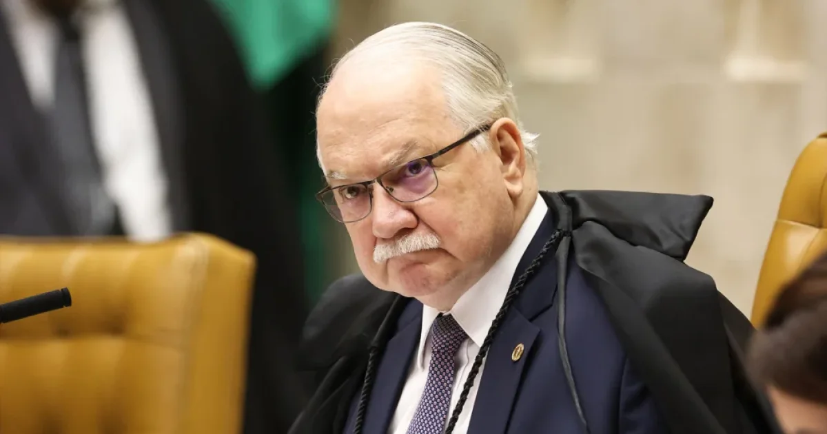 Fachin dá 72 horas e Mendonça