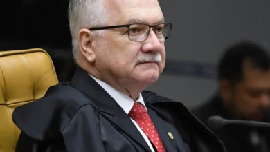 Fachin recebe manifestação de entidades antes de sessão do STF sobre Moraes