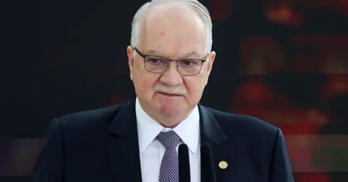 Fachin toma nova decisão e dá prazo para PGR e Mendonça
