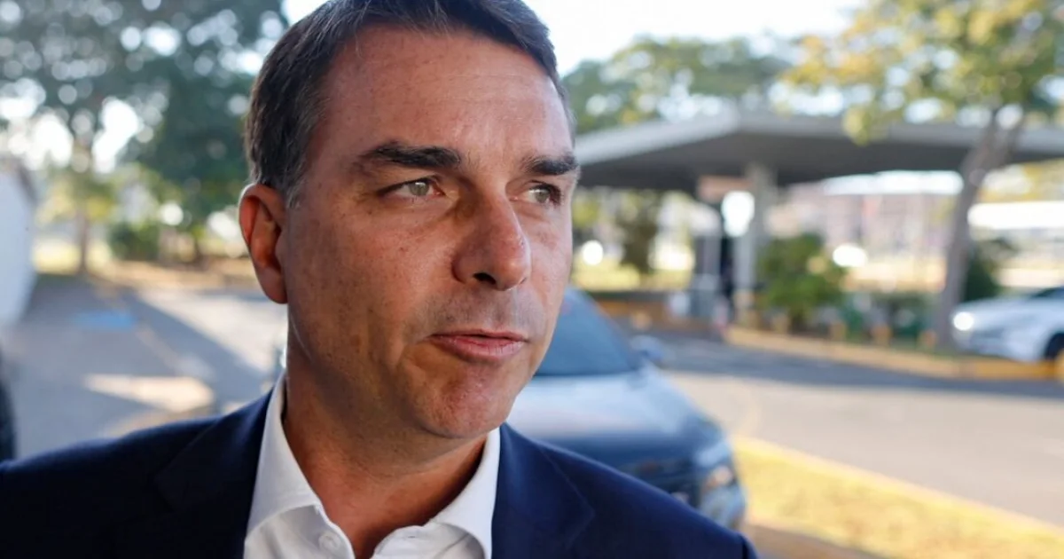 Flávio Bolsonaro ataca Lula após decisão sobre as apostas e dispara novas acusações