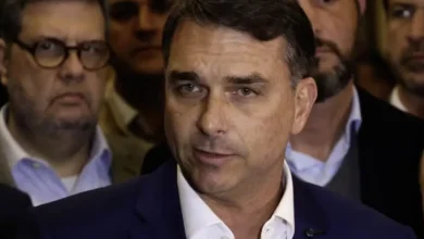 Flávio Bolsonaro faz acusação sobre possível articulação envolvendo Moraes e Alcolumbre
