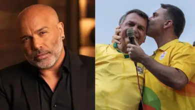 Flávio Bolsonaro faz homenagem ao Rick e relembra vídeo do cantor ao lado de Bolsonaro