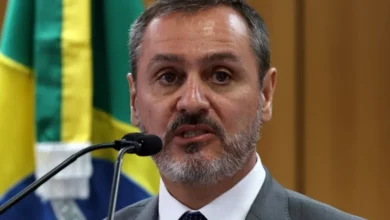 Flávio Bolsonaro reage ao afastamento de Andrei Rodrigues e faz declaração nas redes sociais