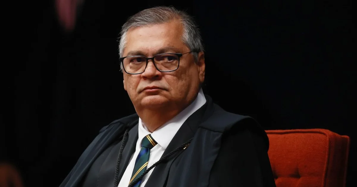 Flávio Dino cita mensagens sobre Gilmar Mendes ao ordenar ação da PF contra deputado