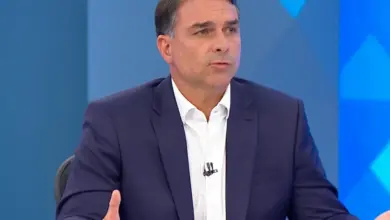 Flávio reage à decisão de Dino e faz novo pedido ao STF