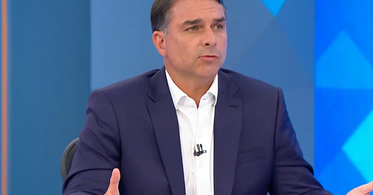 Flávio reage à decisão de Dino e faz novo pedido ao STF