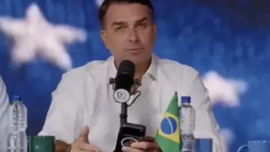 Flávio tenta se esquivar após celular de Vorcaro expor novos segredos comprometedores
